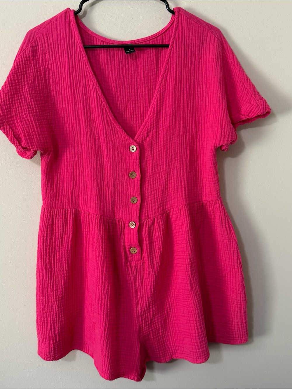 Emery Rose Hot Pink 100% Cotton Gauze Romper Button Front Size Small